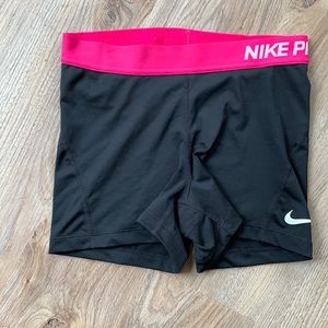 Nike Pro 3” shorts
